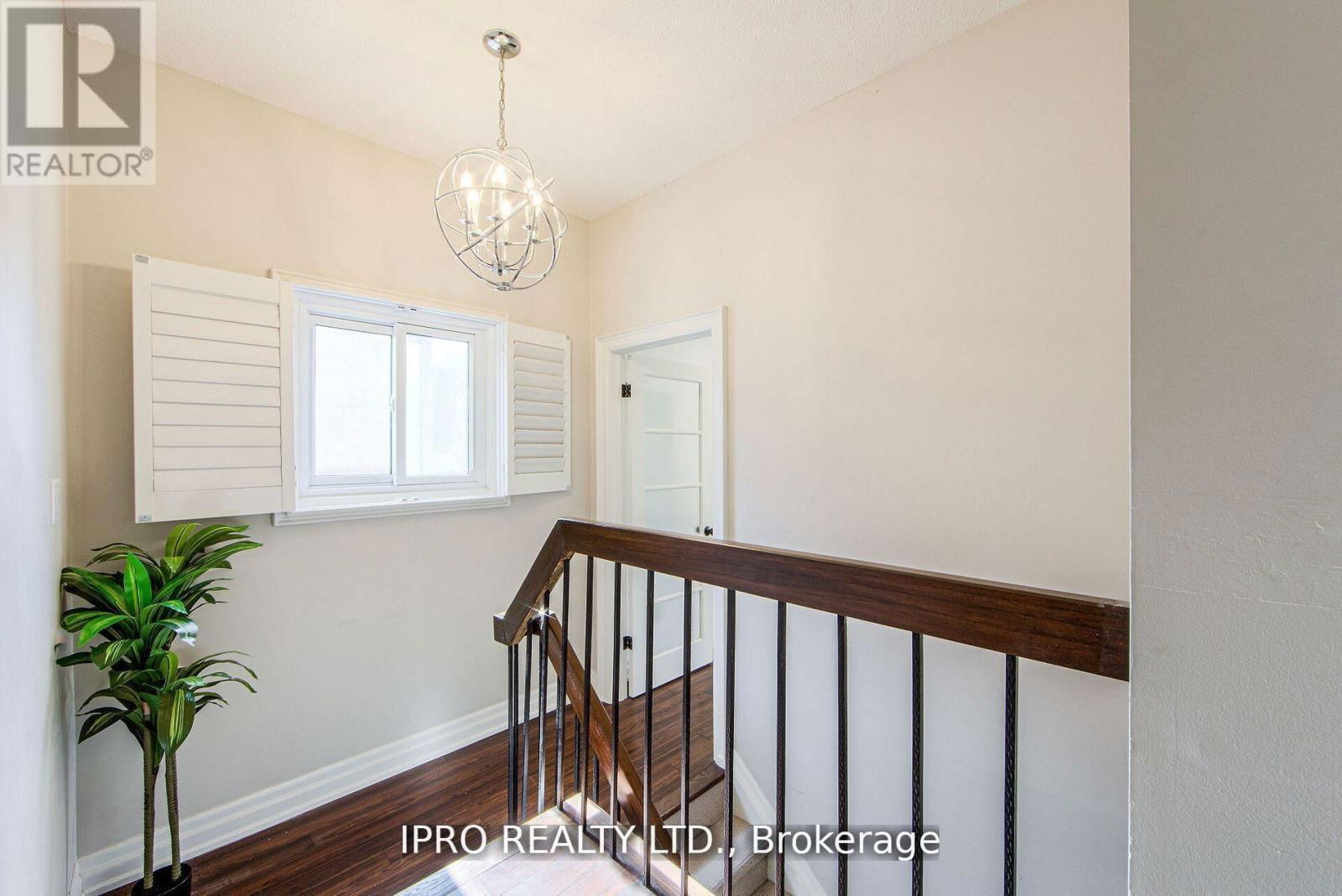 4193 POWDERHORN CRESCENT Image 23