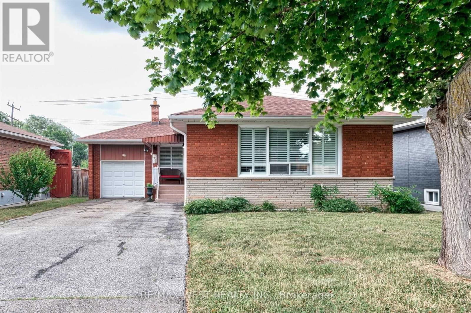 134 SABRINA DRIVE Image 1
