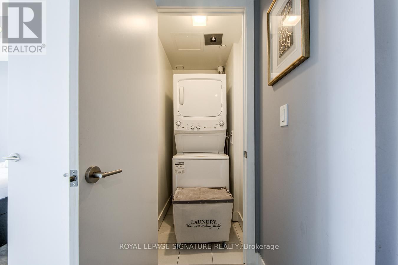703 - 180 VETERANS DRIVE Image 36