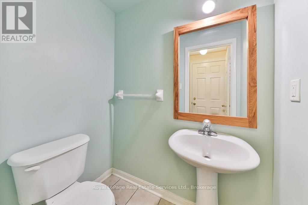 1332 SAGEWOOD CRESCENT Image 19