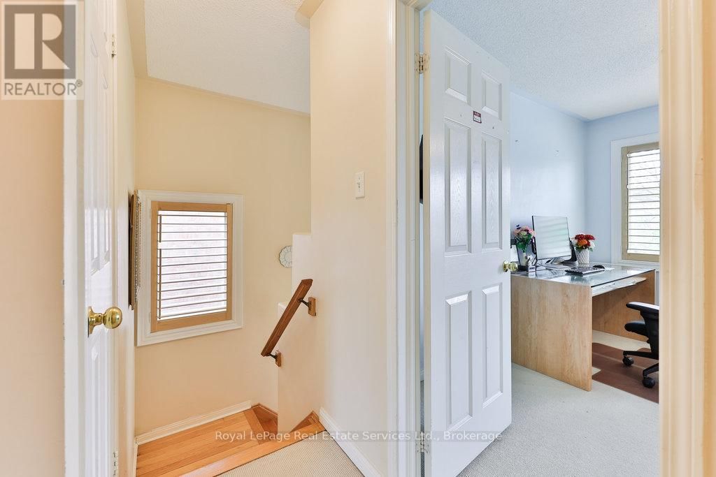 1332 SAGEWOOD CRESCENT Image 20