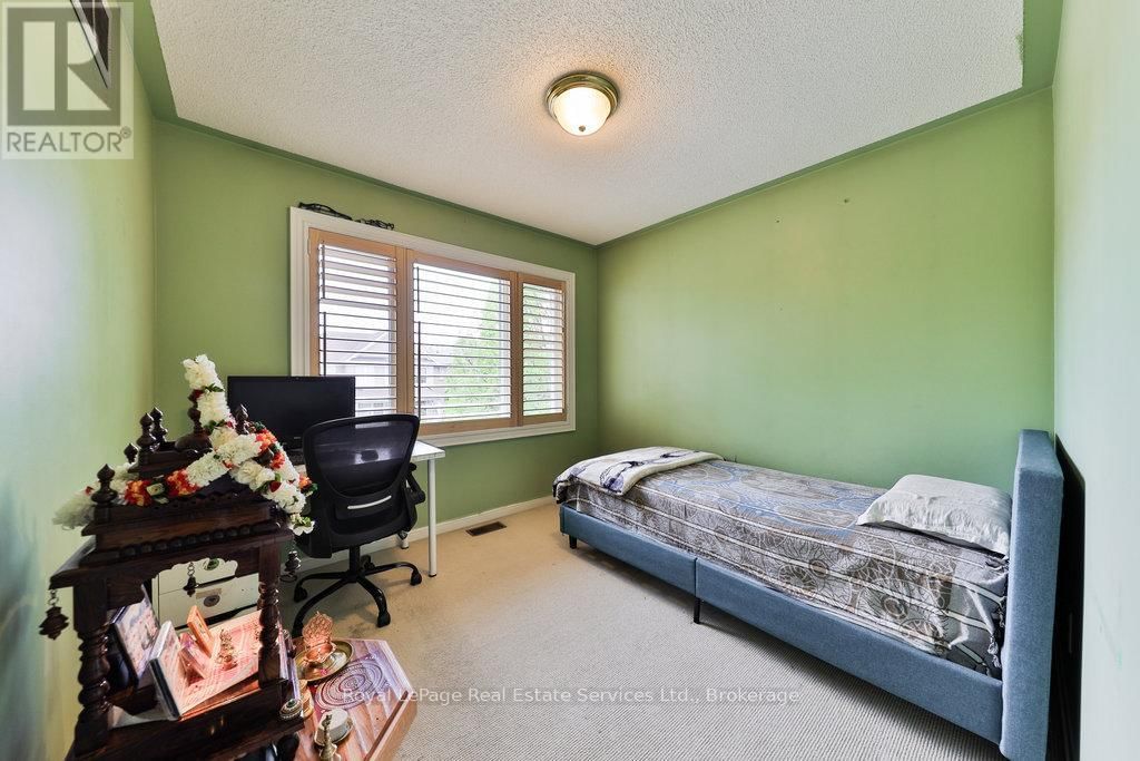 1332 SAGEWOOD CRESCENT Image 23
