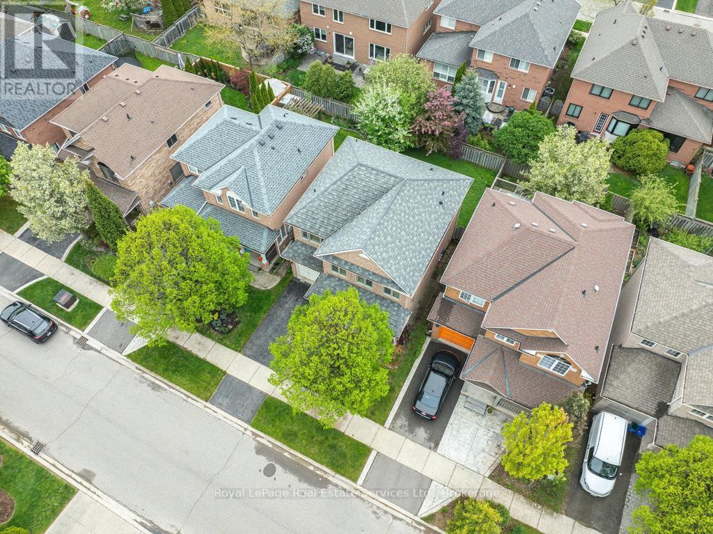 1332 SAGEWOOD CRESCENT Image 37