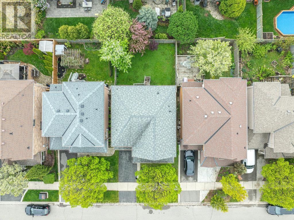 1332 SAGEWOOD CRESCENT Image 38