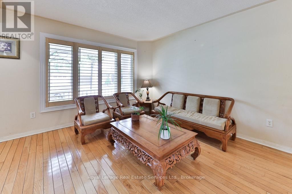 1332 SAGEWOOD CRESCENT Image 5
