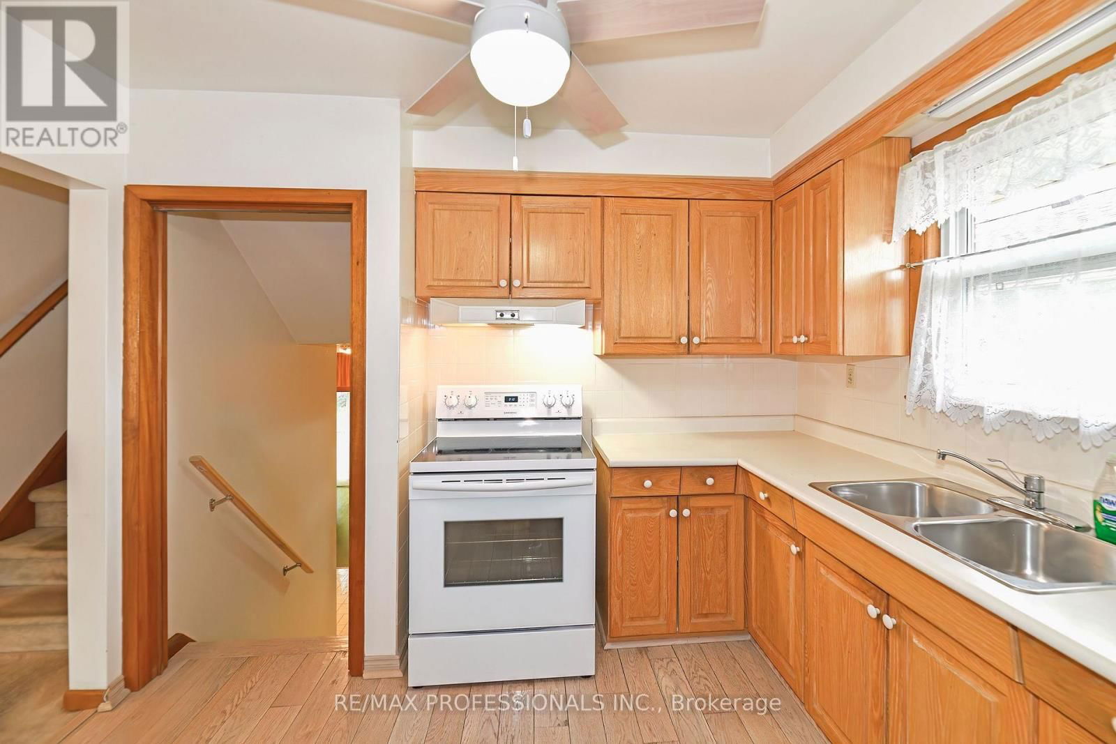 40 WESTMOUNT PARK ROAD Image 10