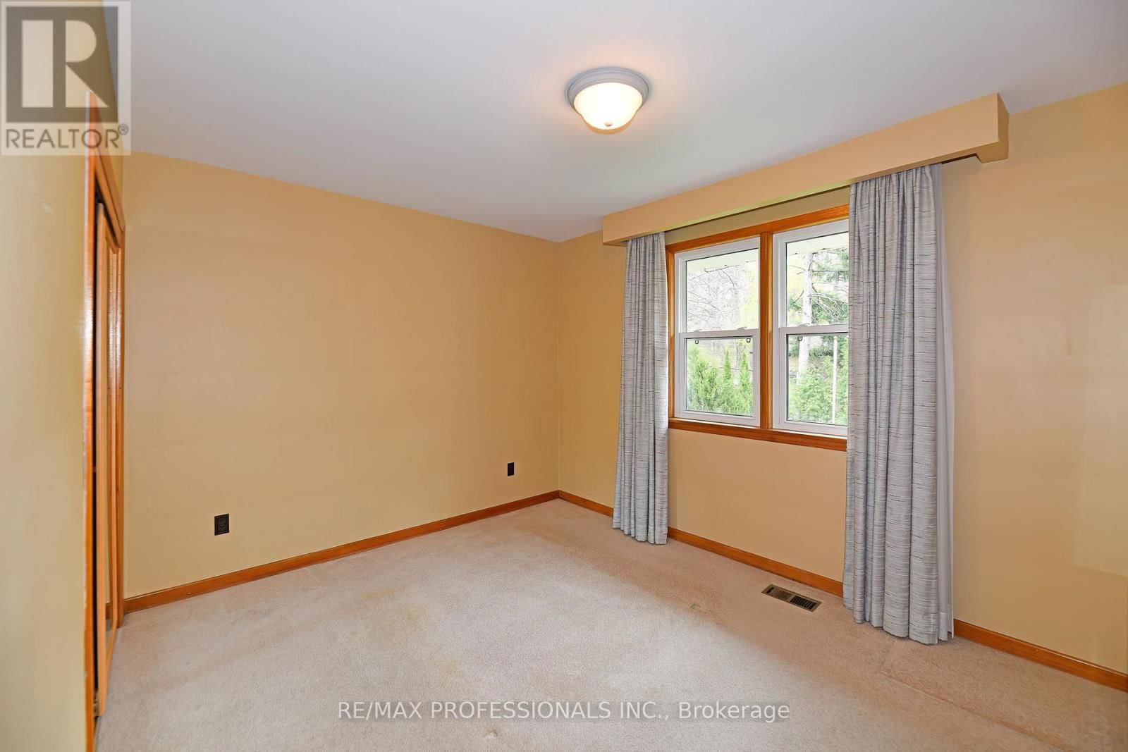40 WESTMOUNT PARK ROAD Image 15
