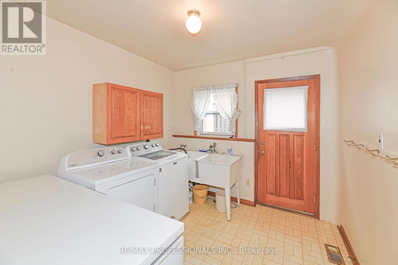 40 WESTMOUNT PARK ROAD Image 20