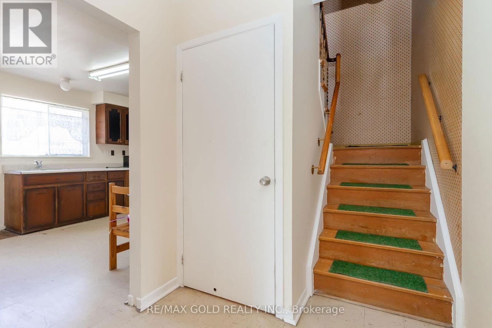 22 DALRAITH CRESCENT Image 15