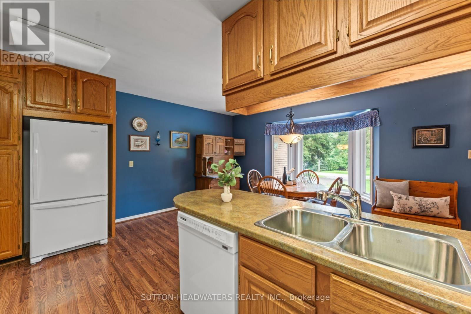 265 DOMINION STREET EAST Image 13