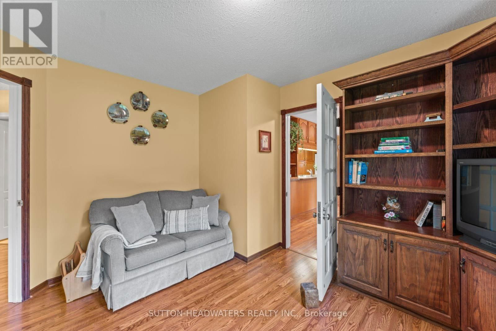 265 DOMINION STREET EAST Image 19