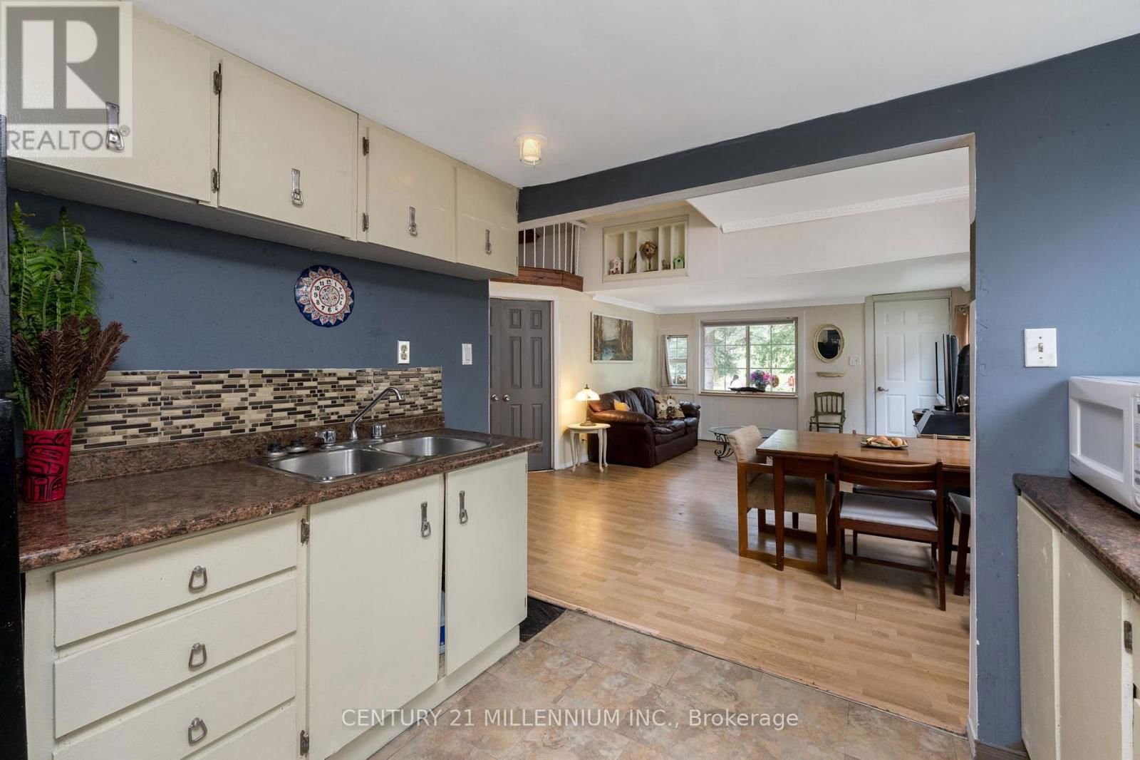 13 OLD PAVILION ROAD Image 21