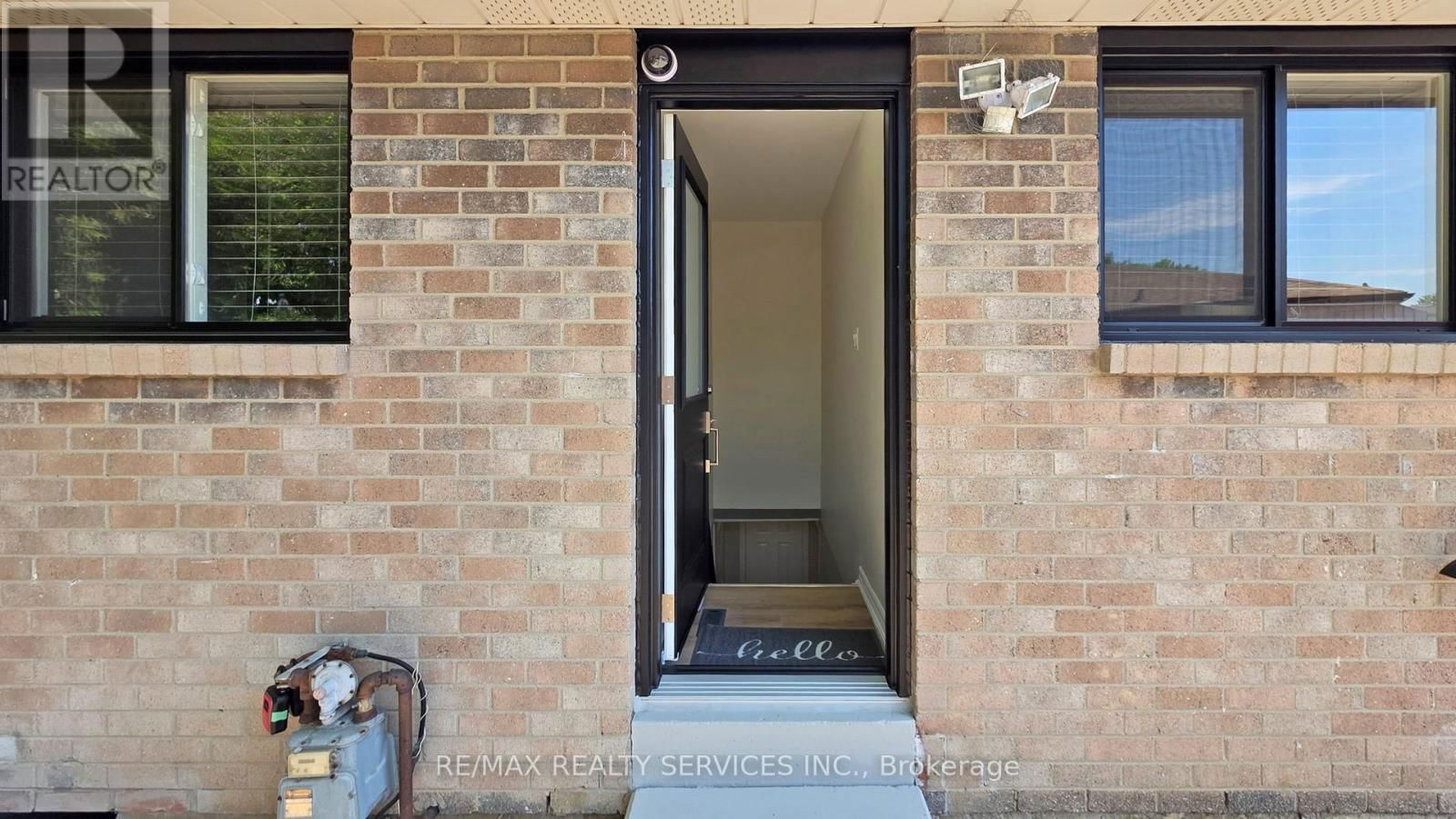 55 GREENWOOD CRESCENT Image 19