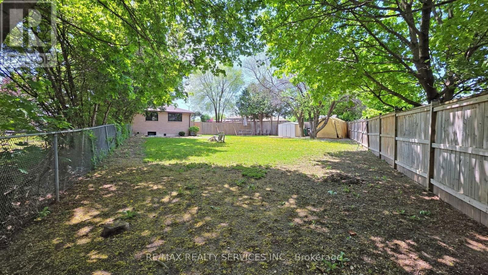 55 GREENWOOD CRESCENT Image 36