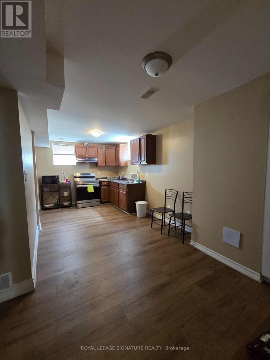 113 FARTHINGALE CRESCENT Image 2