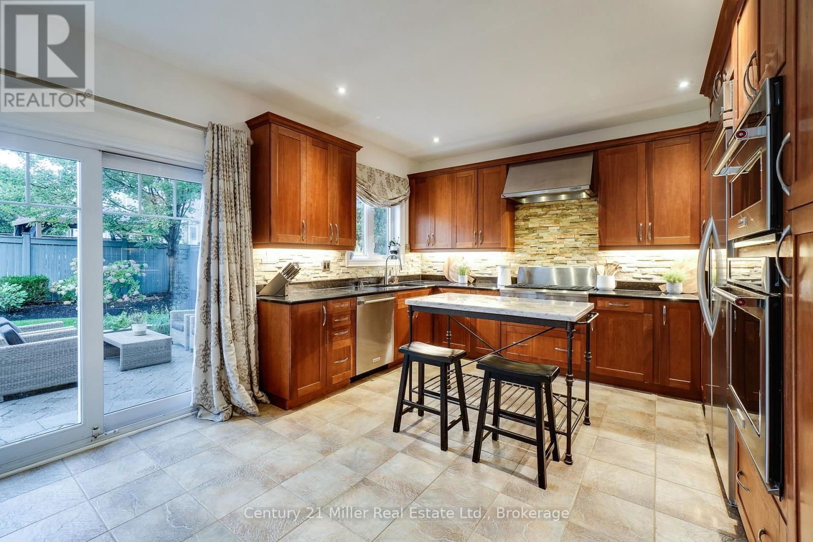 2301 HERTFORDSHIRE WAY Image 17