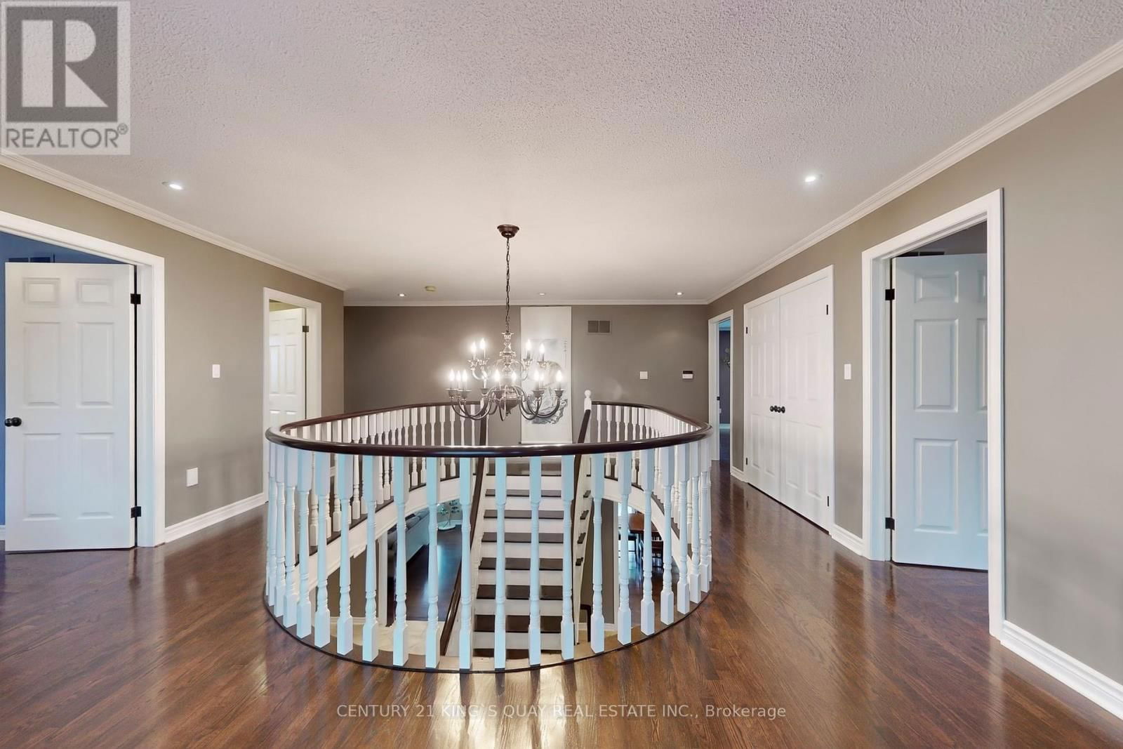 110 CRAWFORD CRESCENT Image 22
