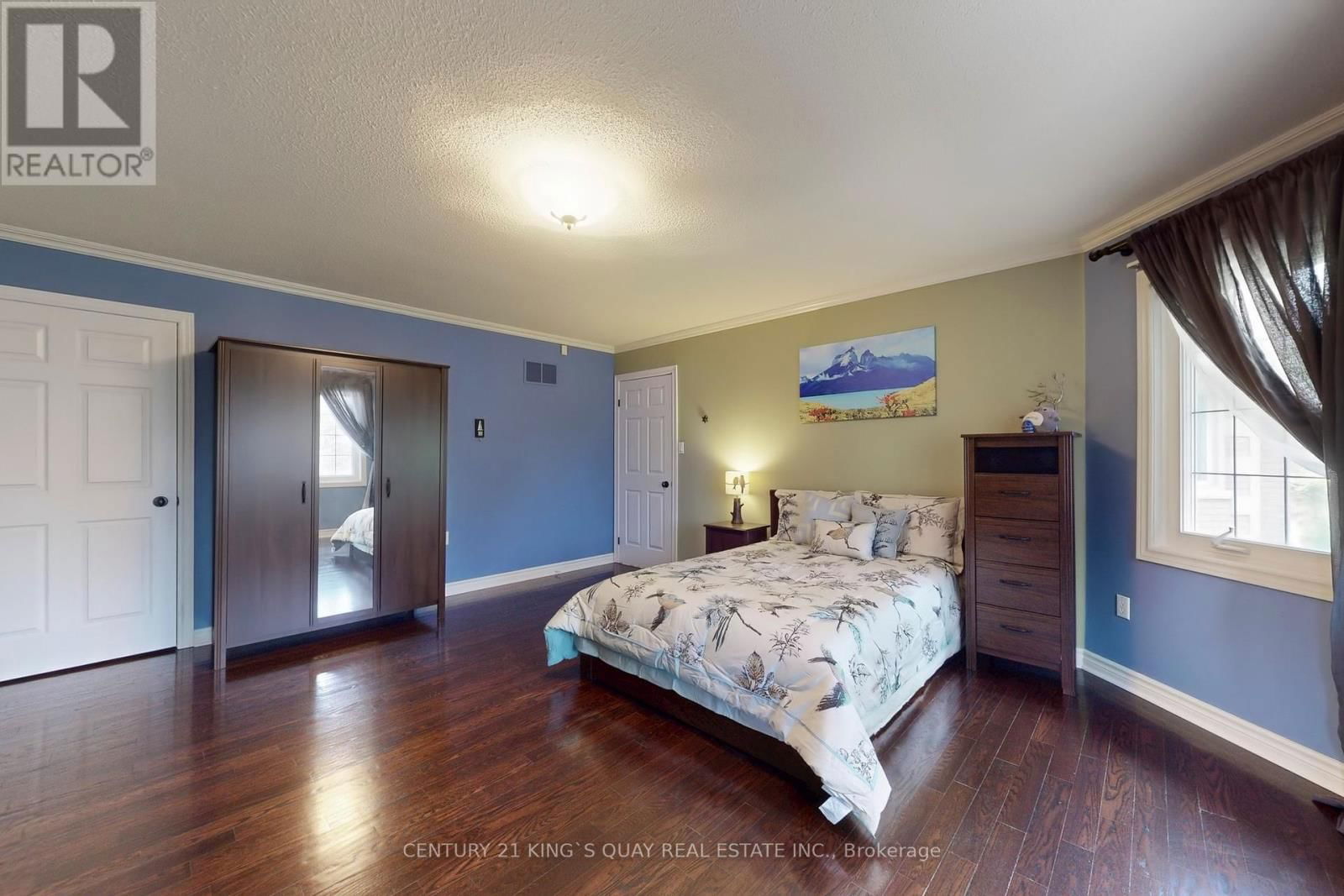 110 CRAWFORD CRESCENT Image 29