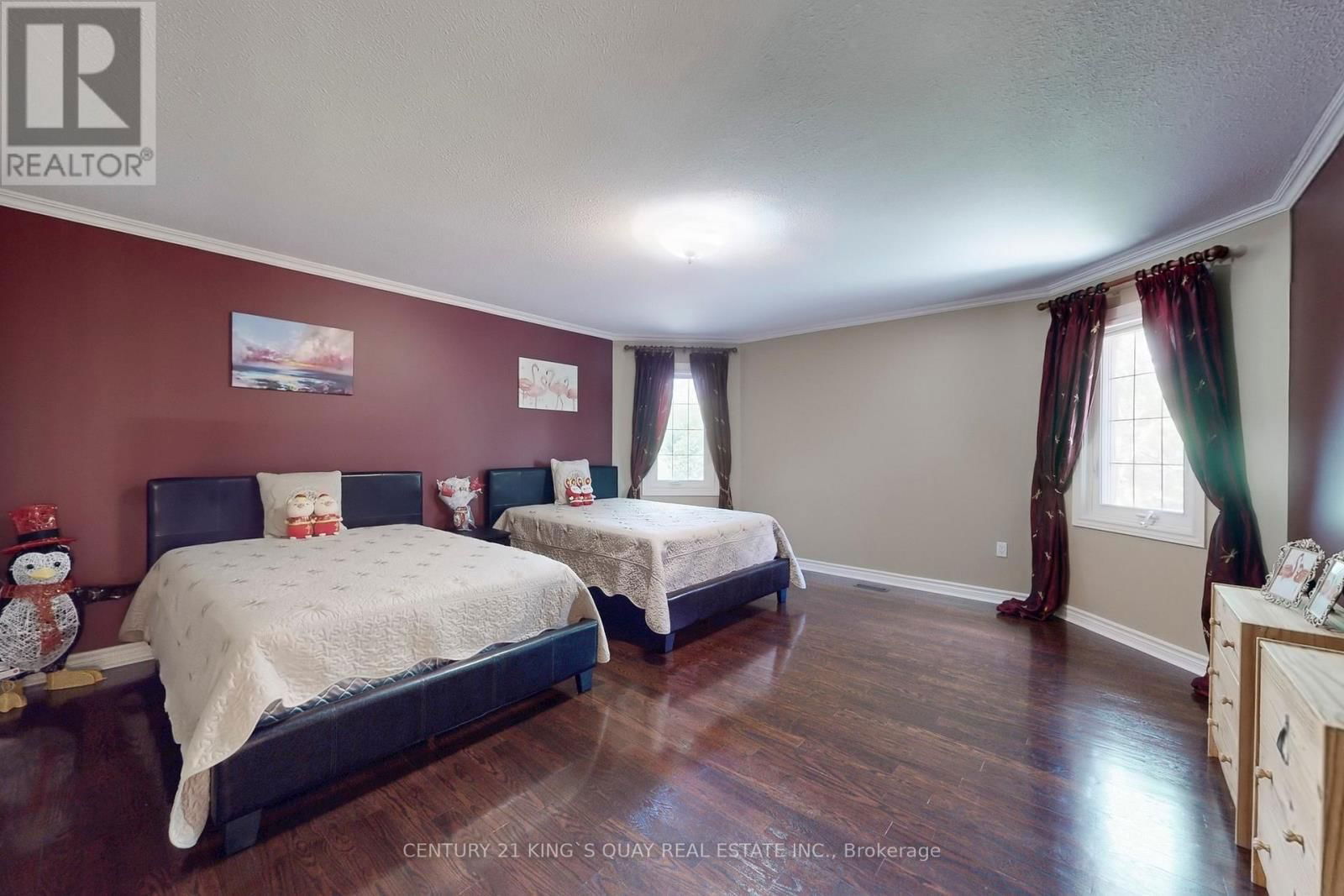 110 CRAWFORD CRESCENT Image 30