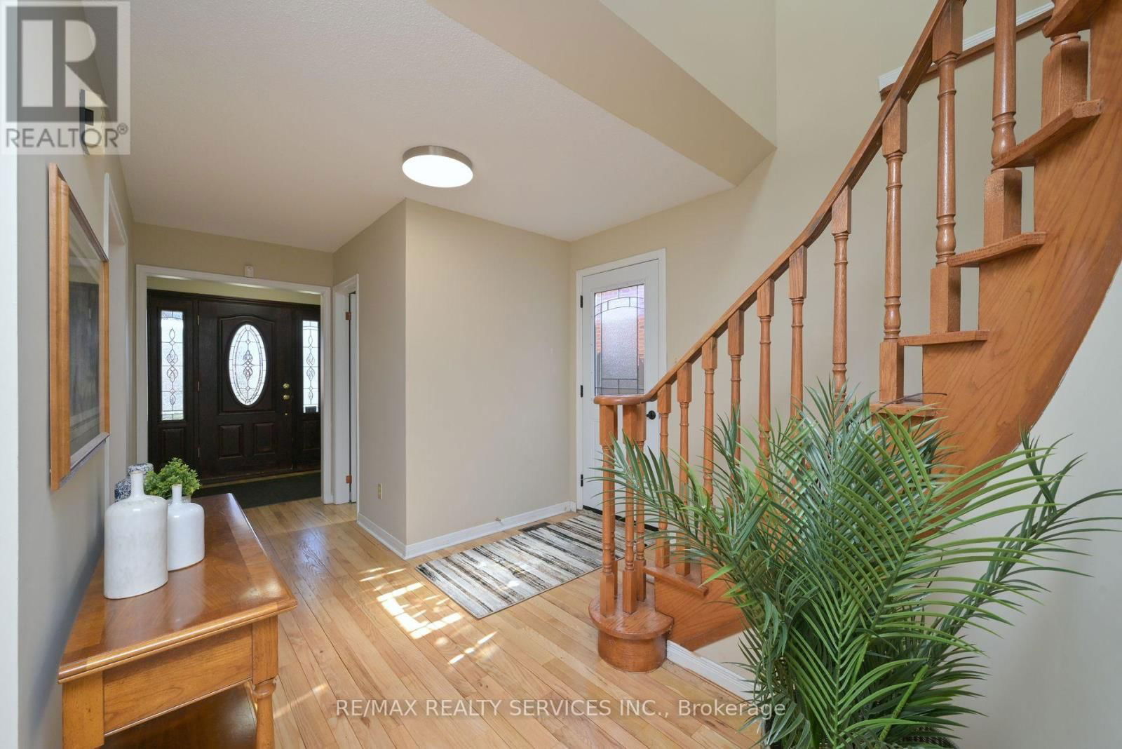 68 PRINCETON TERRACE Image 15