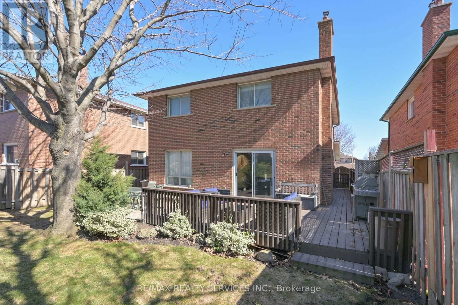 68 PRINCETON TERRACE Image 32