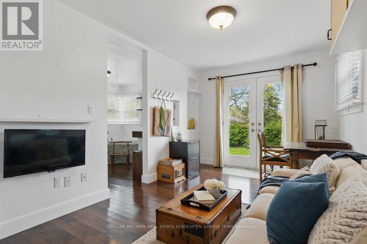 309 FELAN AVENUE Image 24