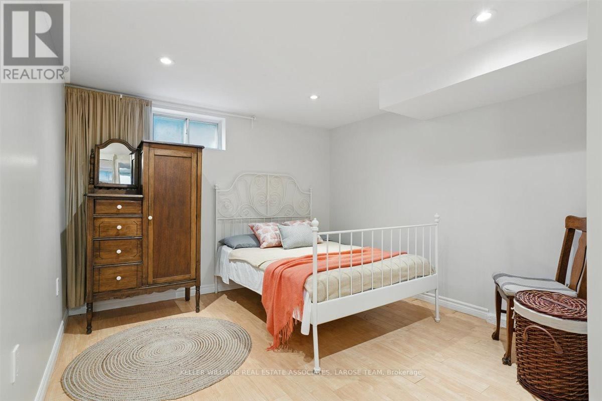 309 FELAN AVENUE Image 39
