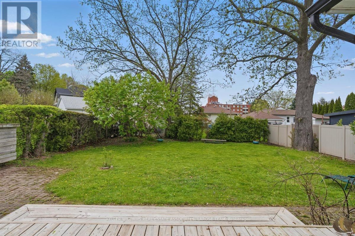 309 FELAN AVENUE Image 44