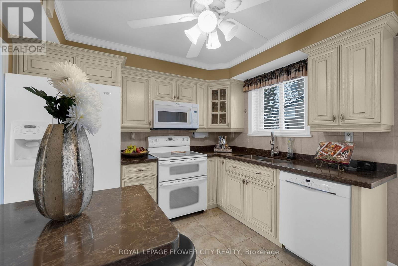 13 BAIRSTOW CRESCENT Image 13
