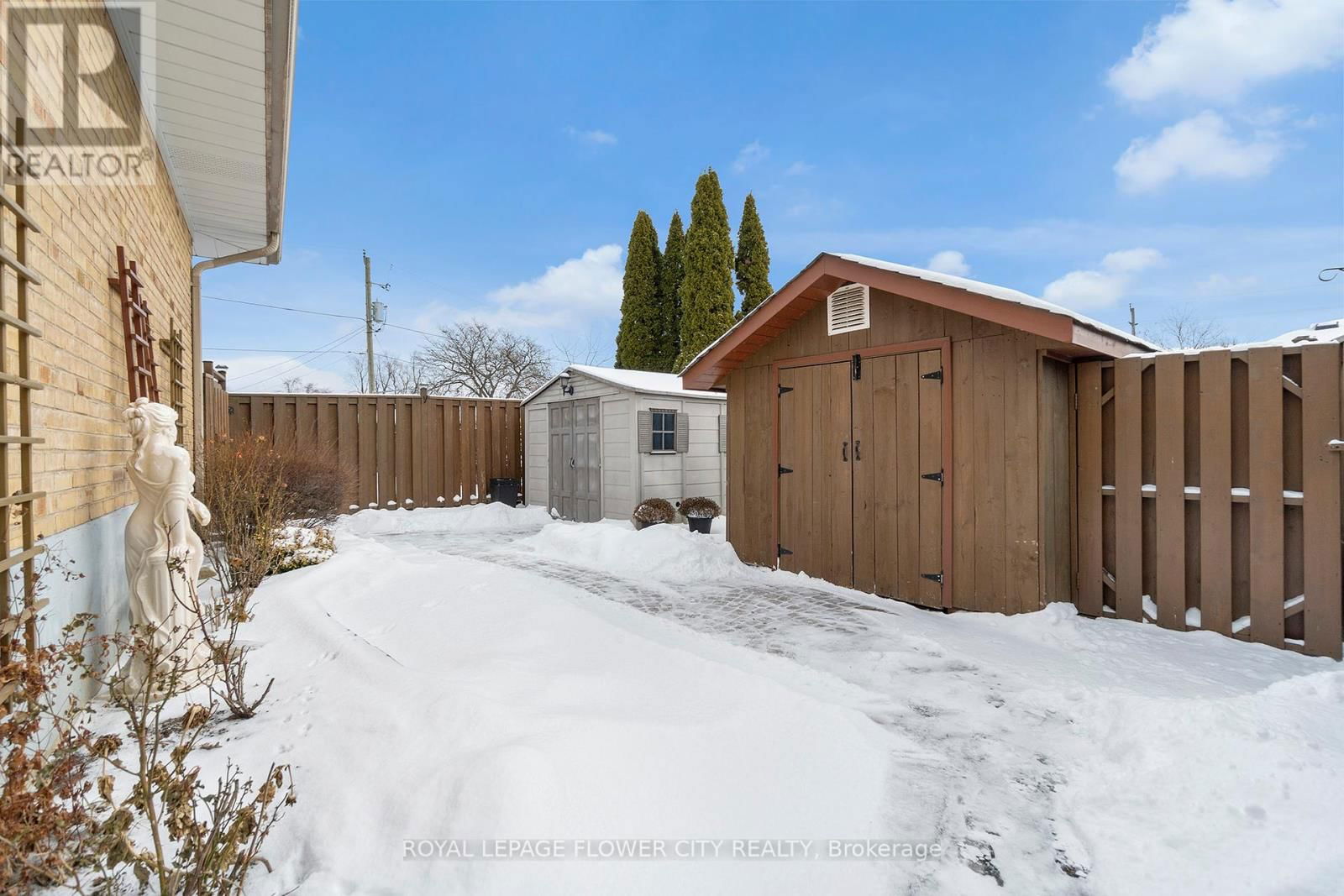 13 BAIRSTOW CRESCENT Image 36