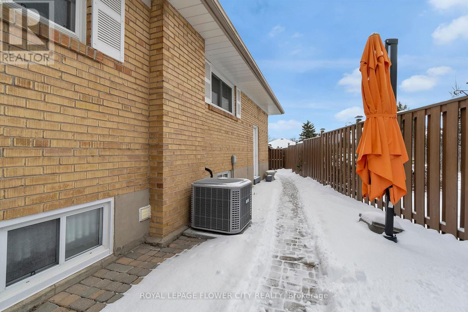 13 BAIRSTOW CRESCENT Image 37