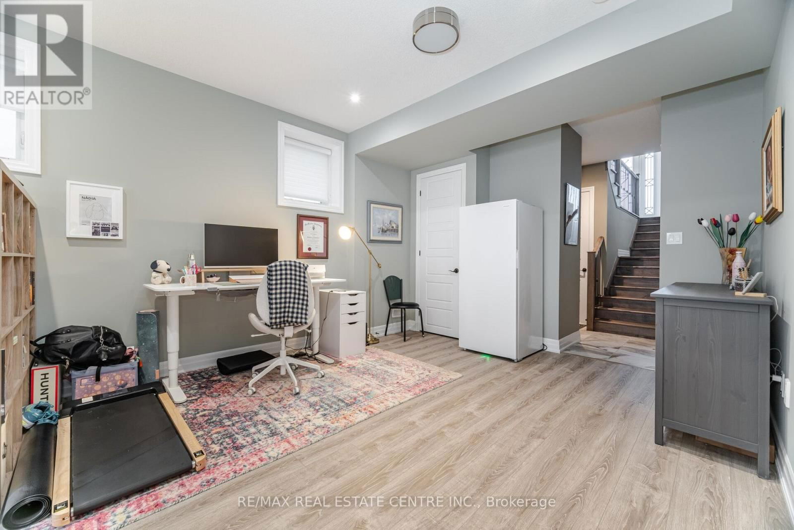 156 CAMELLIA CRESCENT Image 29