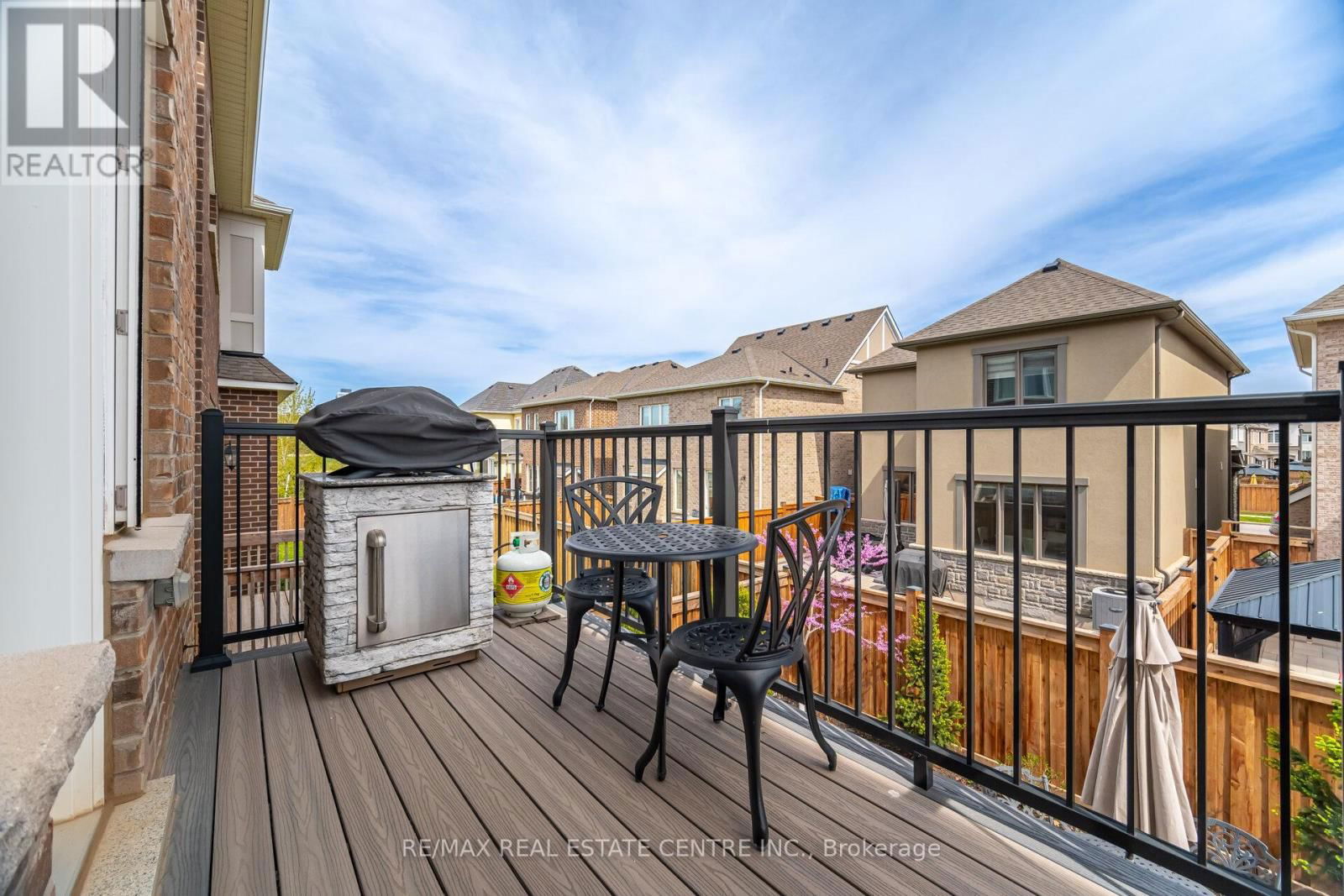 156 CAMELLIA CRESCENT Image 35