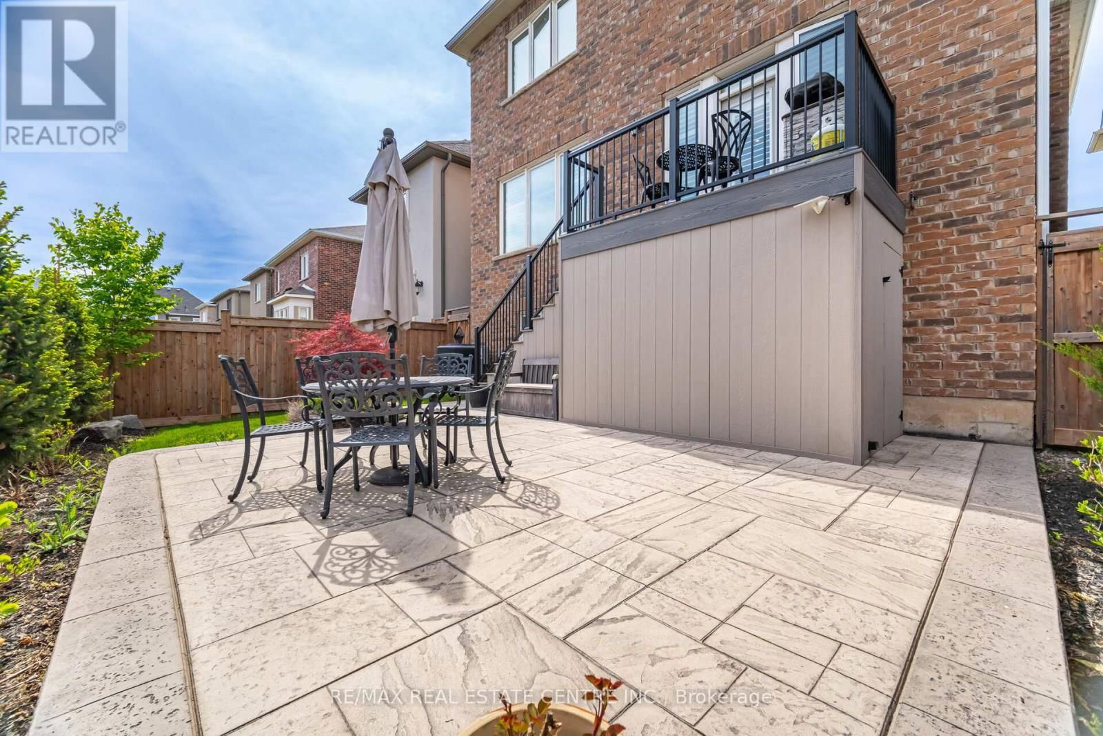 156 CAMELLIA CRESCENT Image 39