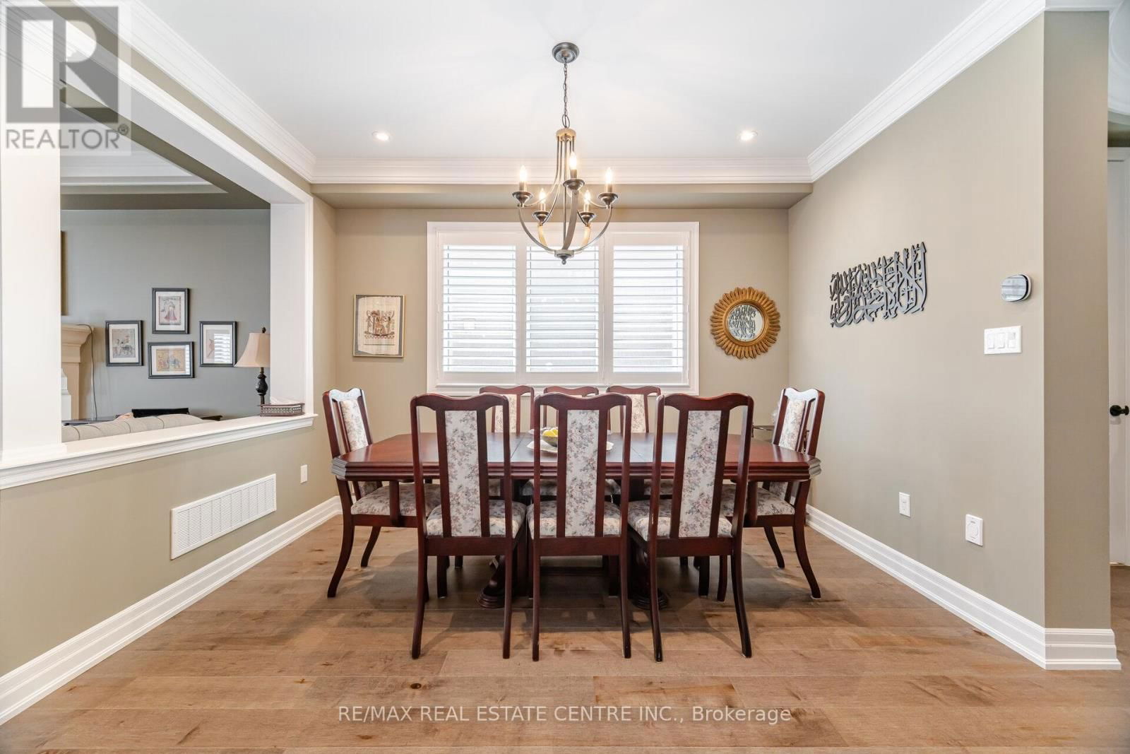 156 CAMELLIA CRESCENT Image 5
