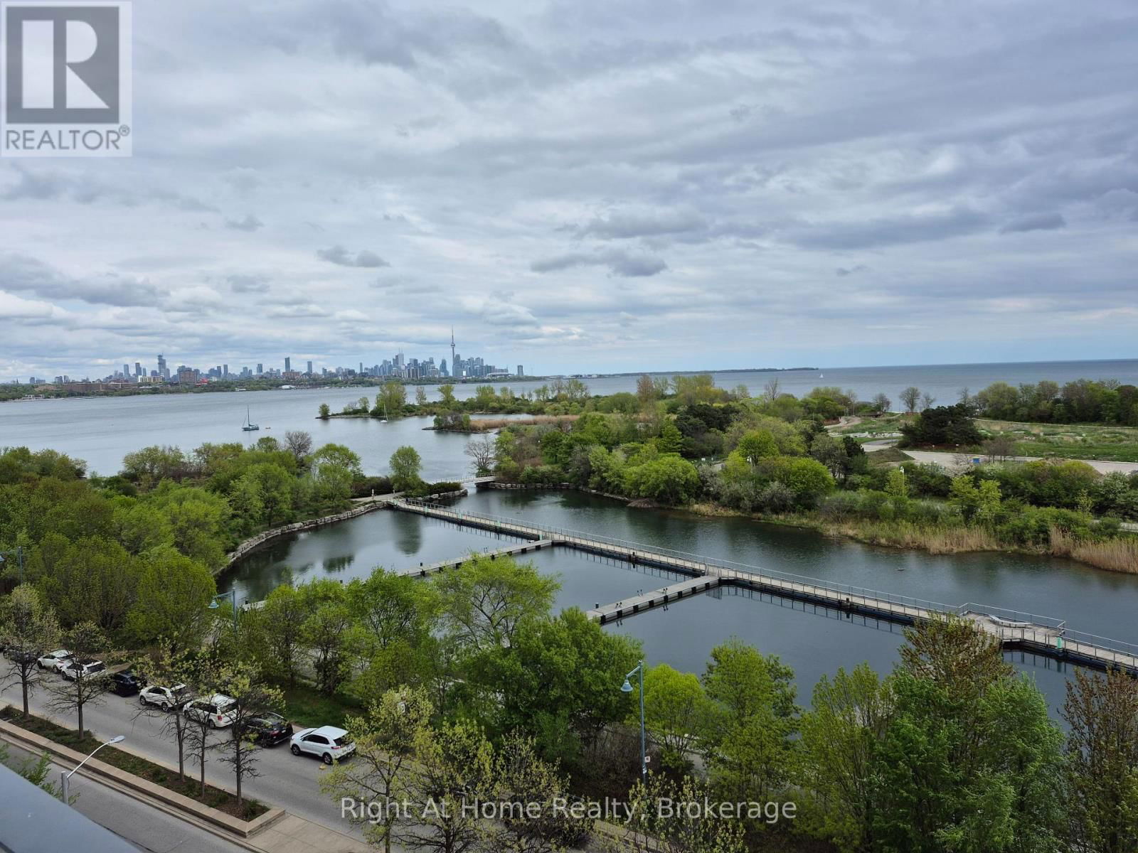 310 - 20 SHORE BREEZE DRIVE Image 16