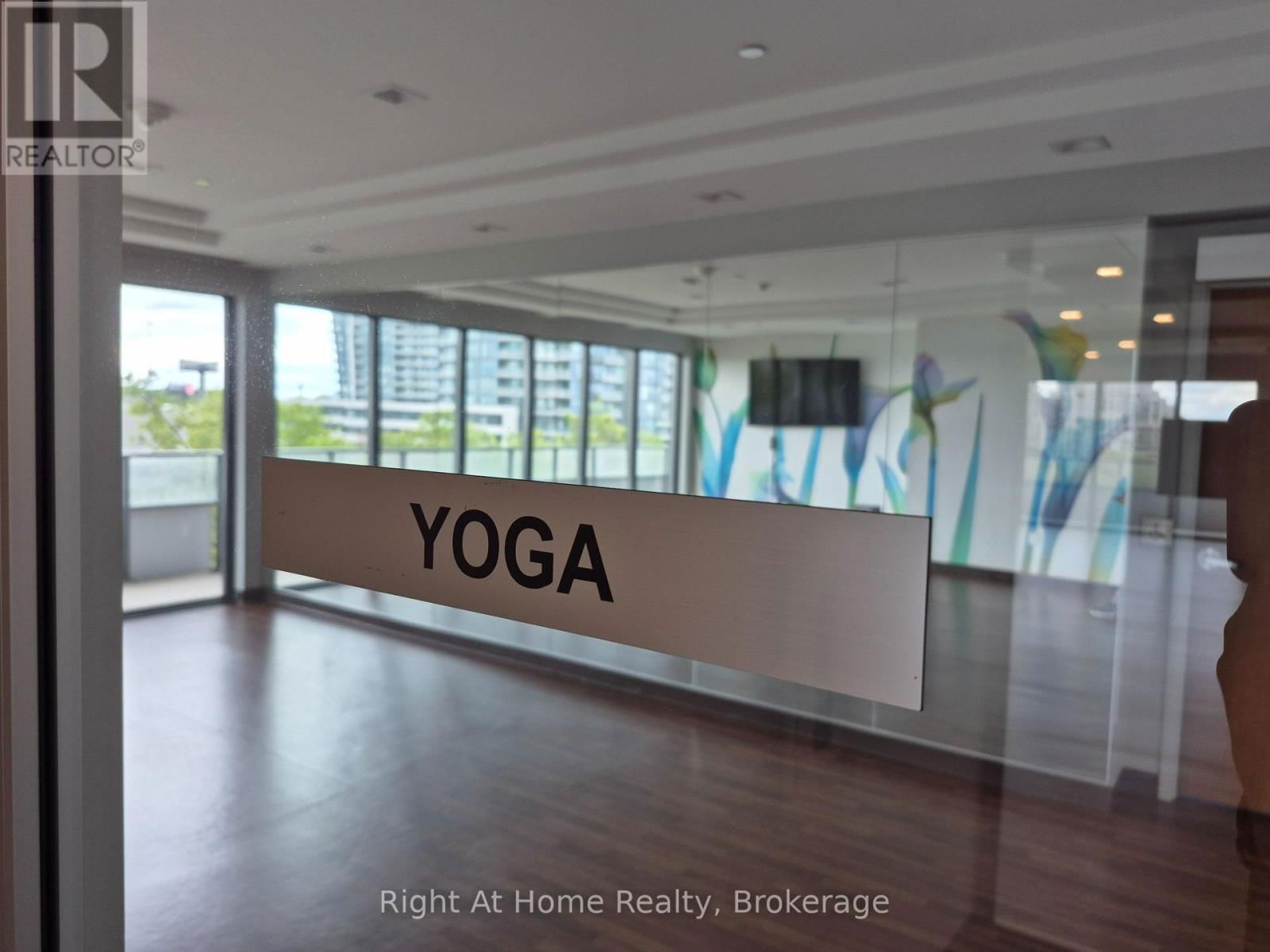 310 - 20 SHORE BREEZE DRIVE Image 21