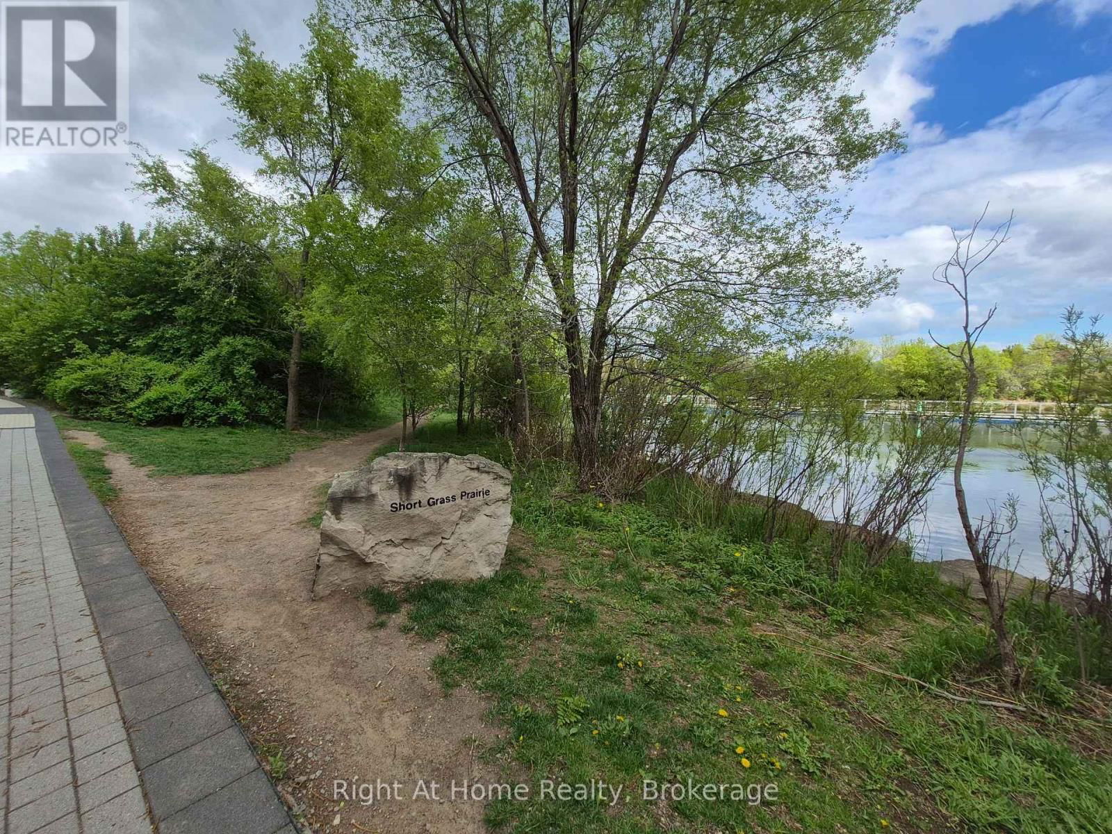 310 - 20 SHORE BREEZE DRIVE Image 33