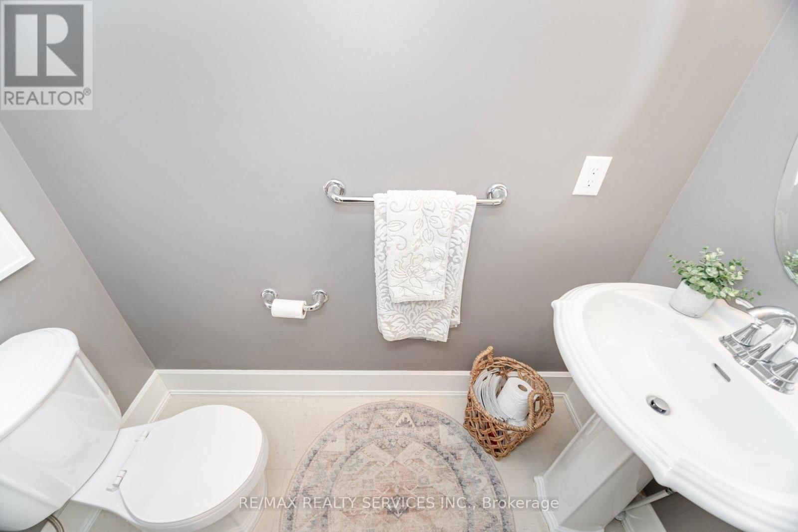 57 HAWKRIDGE TRAIL Image 21