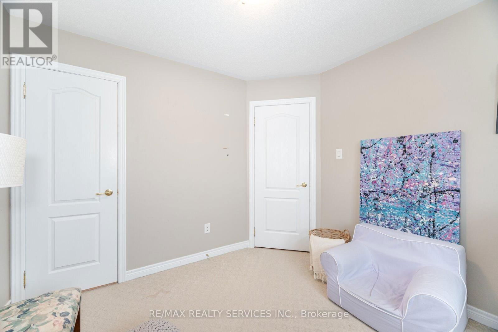 57 HAWKRIDGE TRAIL Image 33