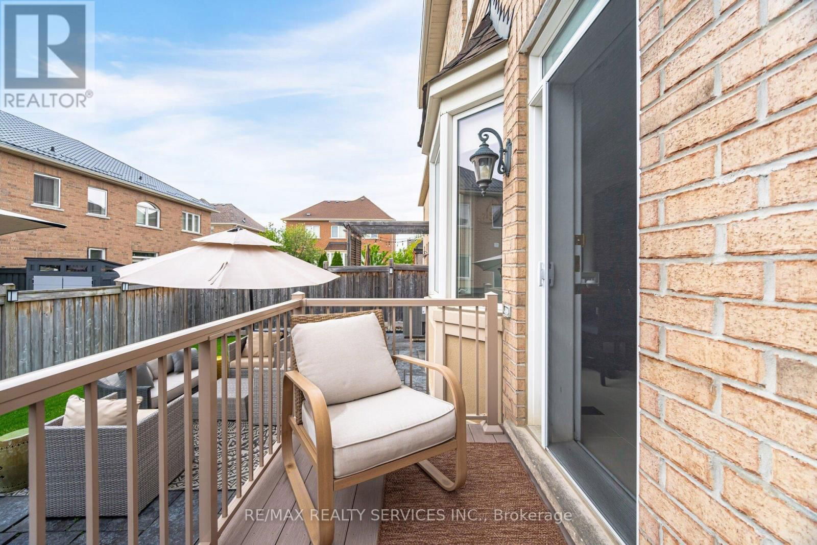 57 HAWKRIDGE TRAIL Image 40