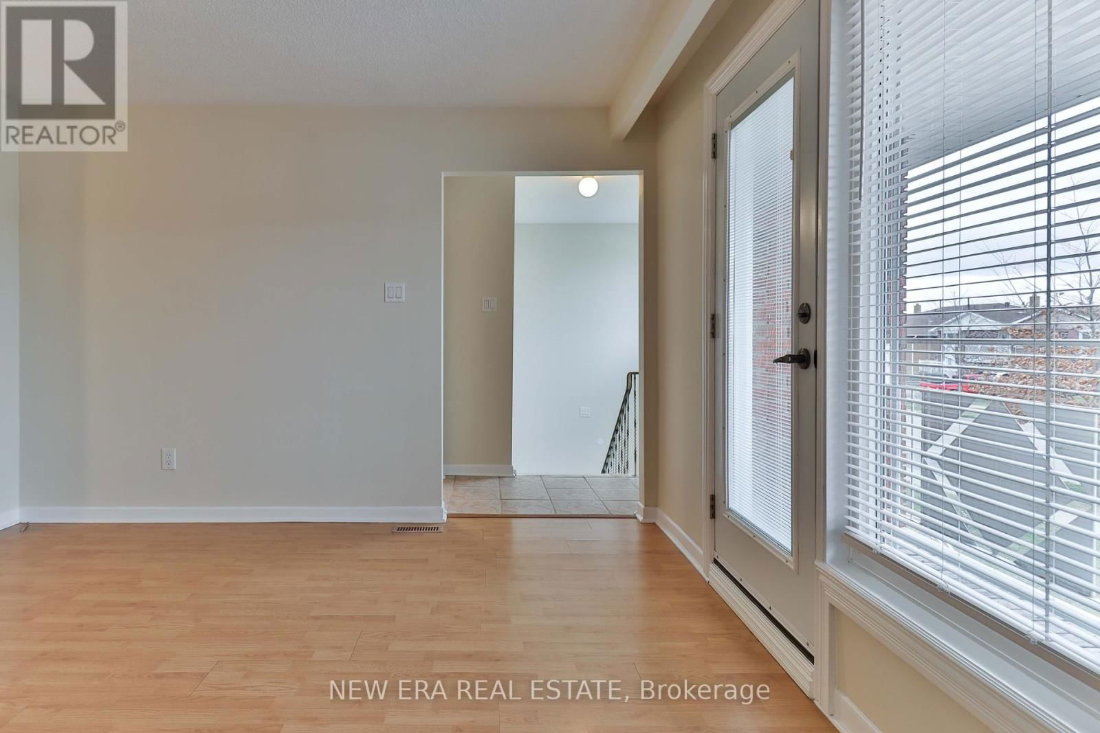 2559 KINGSBERRY CRESCENT Image 12