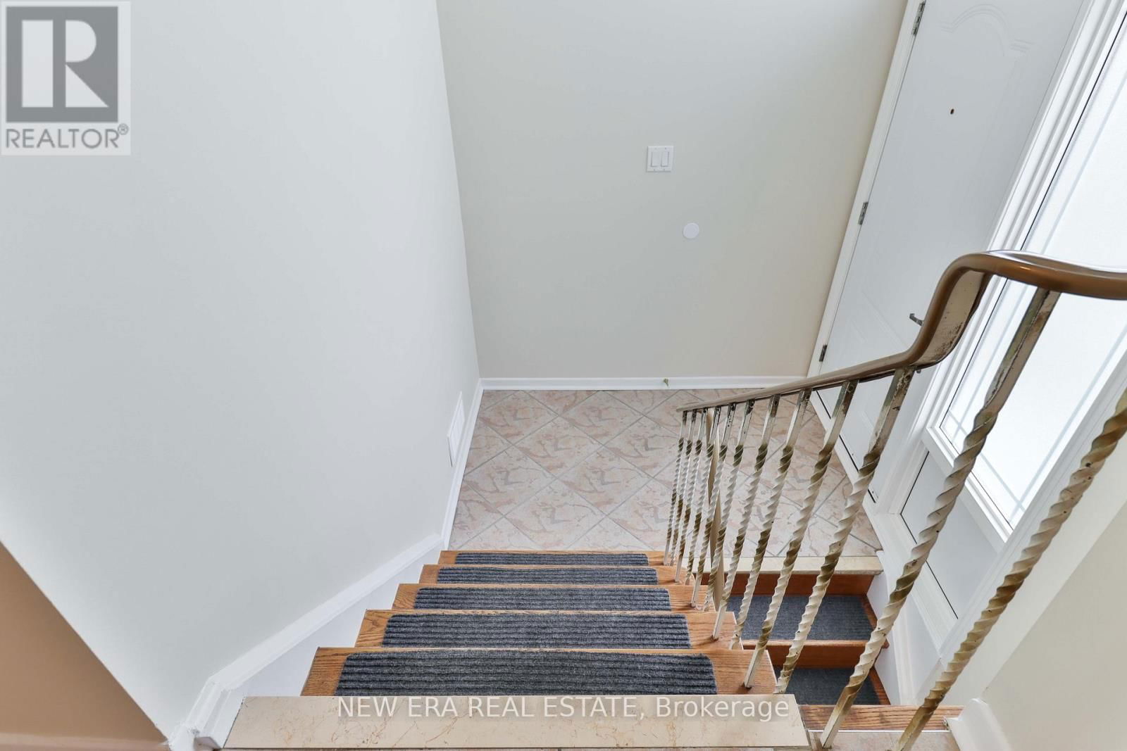 2559 KINGSBERRY CRESCENT Image 16