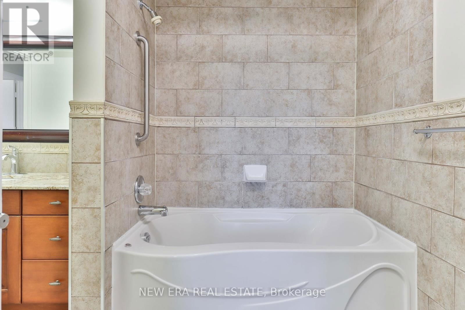 2559 KINGSBERRY CRESCENT Image 30