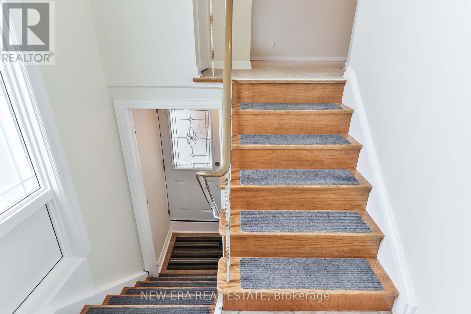 2559 KINGSBERRY CRESCENT Image 31