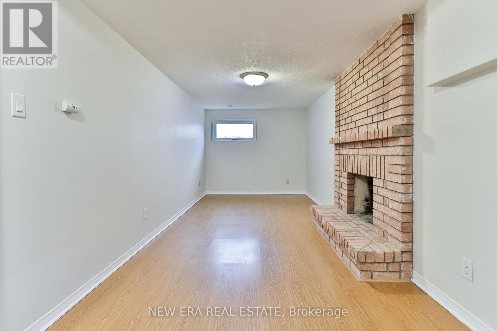 2559 KINGSBERRY CRESCENT Image 33