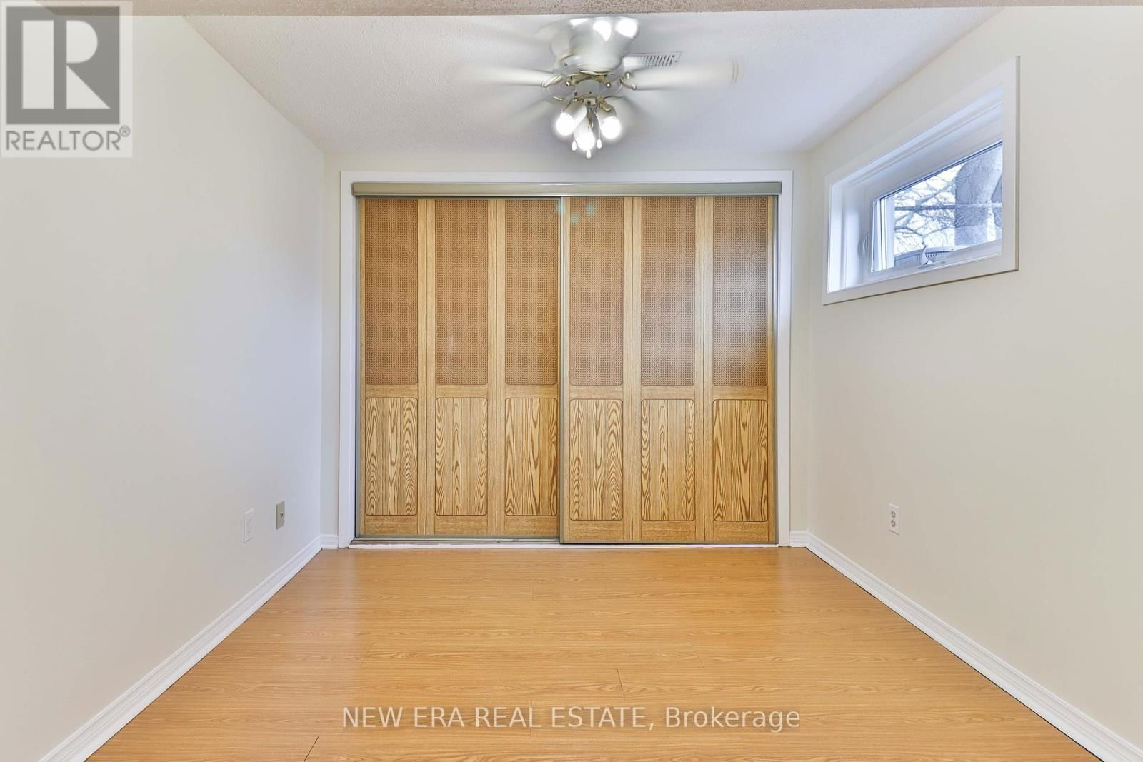 2559 KINGSBERRY CRESCENT Image 36