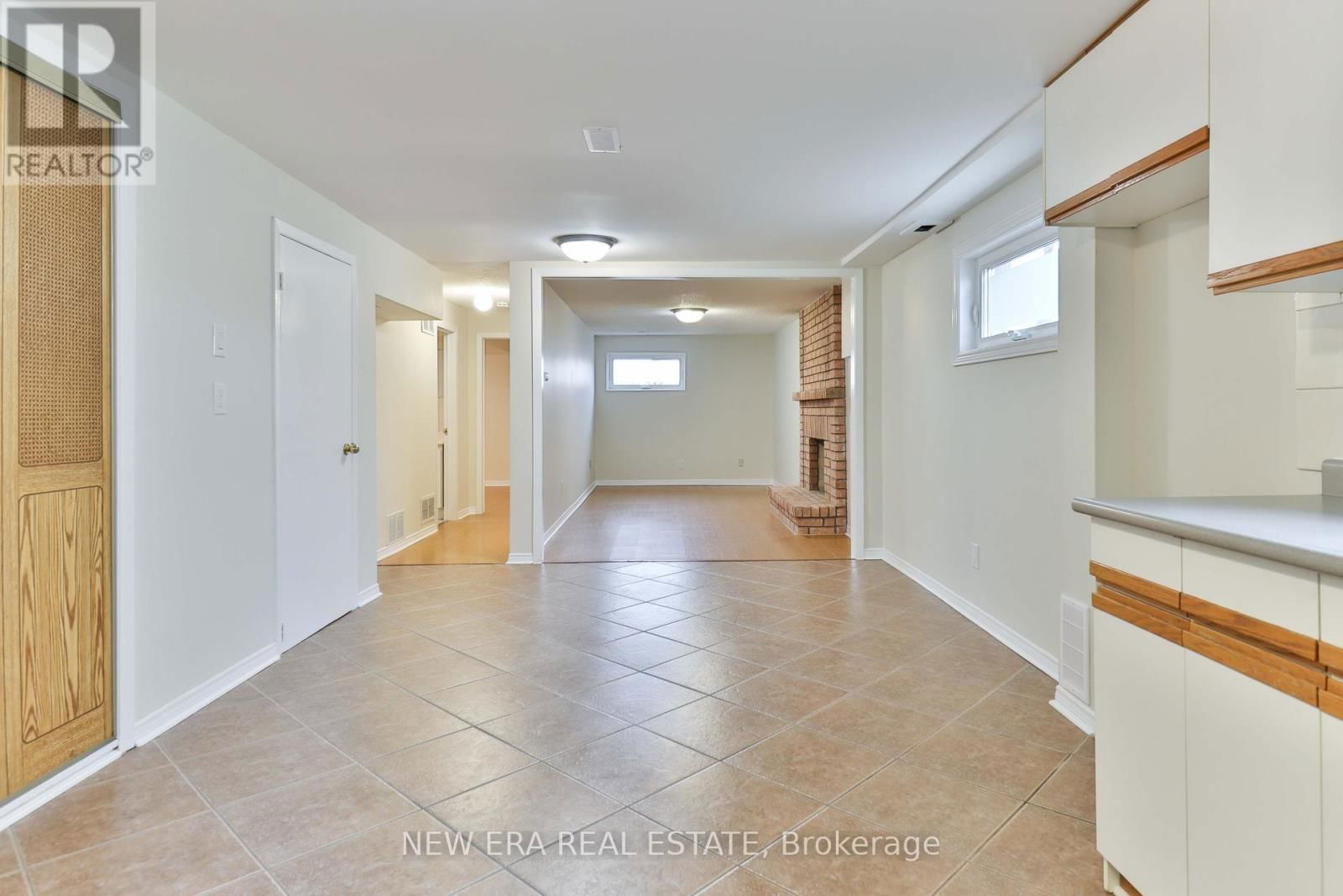2559 KINGSBERRY CRESCENT Image 45
