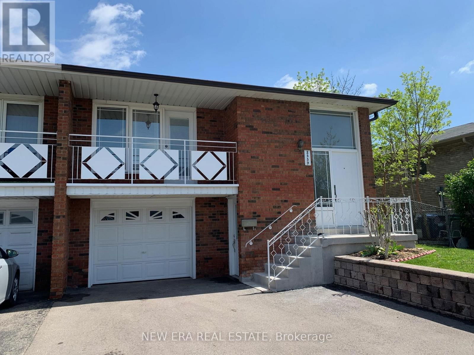 2559 KINGSBERRY CRESCENT Image 46