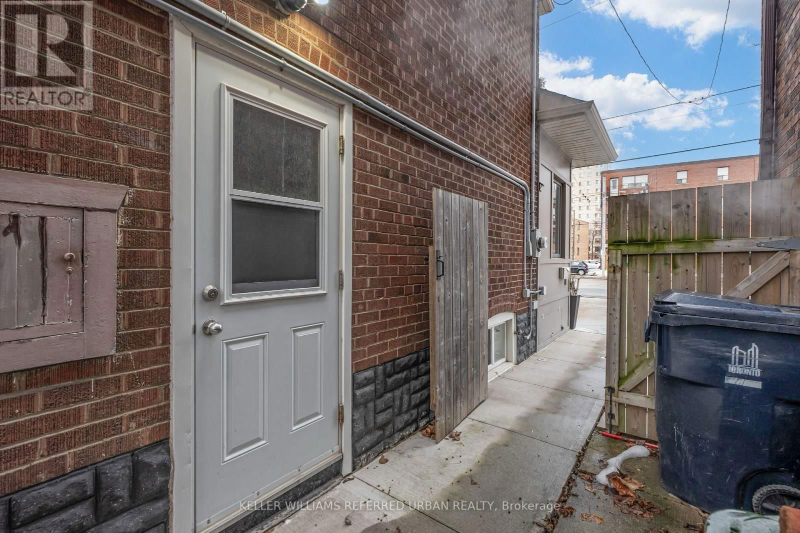 Lower - 2522 LAKE SHORE BOULEVARD WEST Image 3